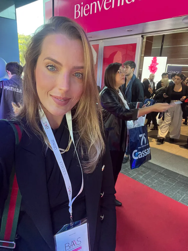 Dra Carolina Macedo