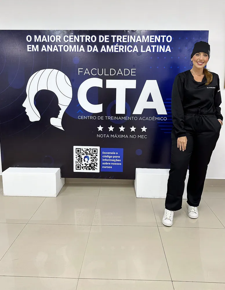 Dra Carolina Macedo