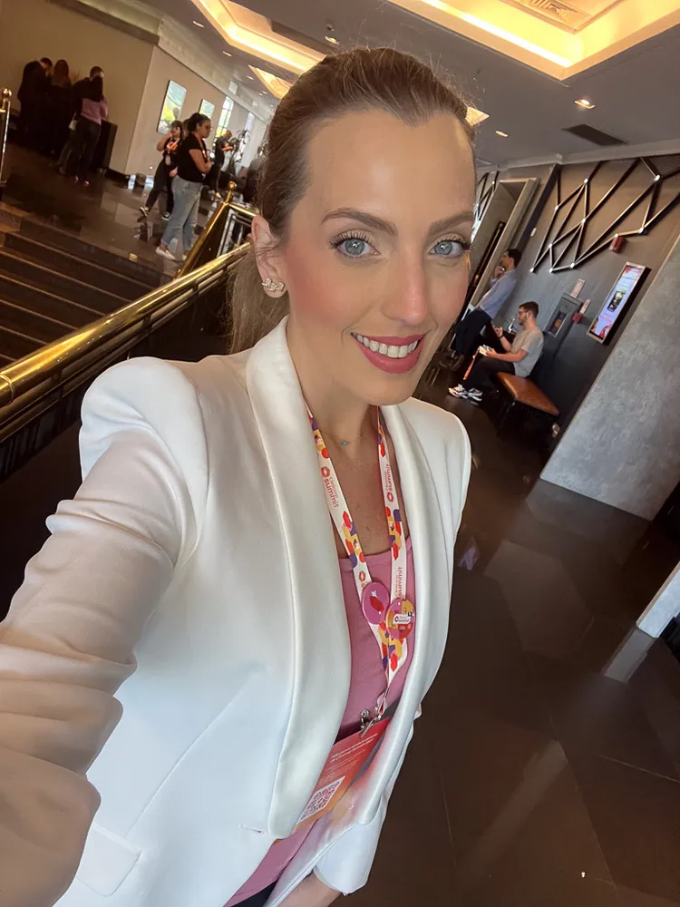 Dra Carolina Macedo