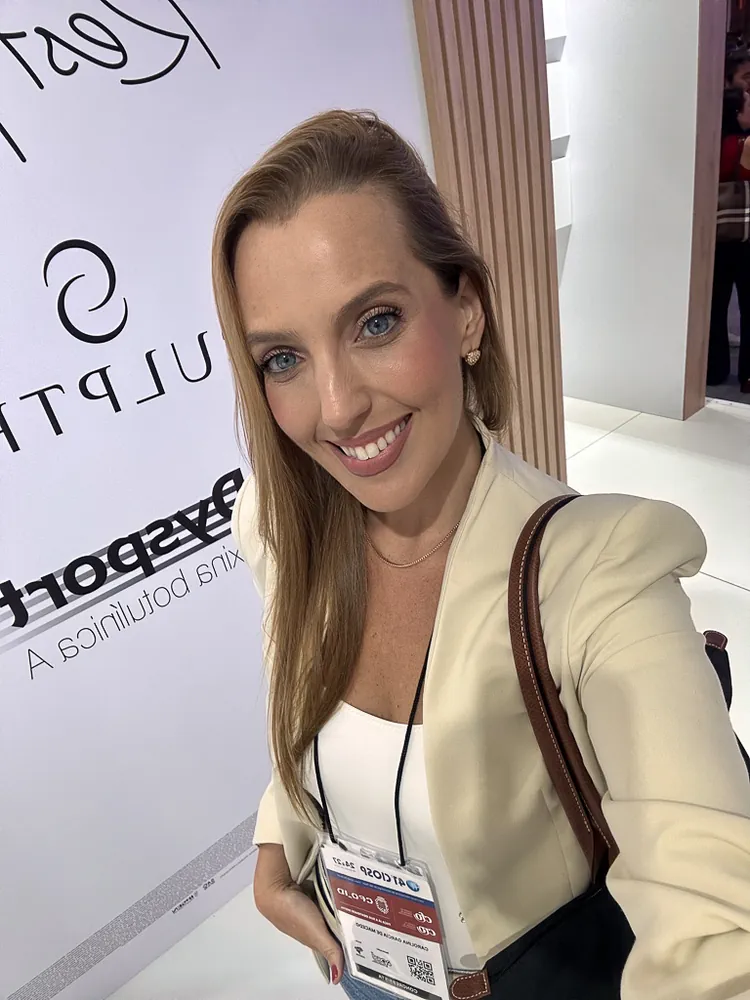 Dra Carolina Macedo